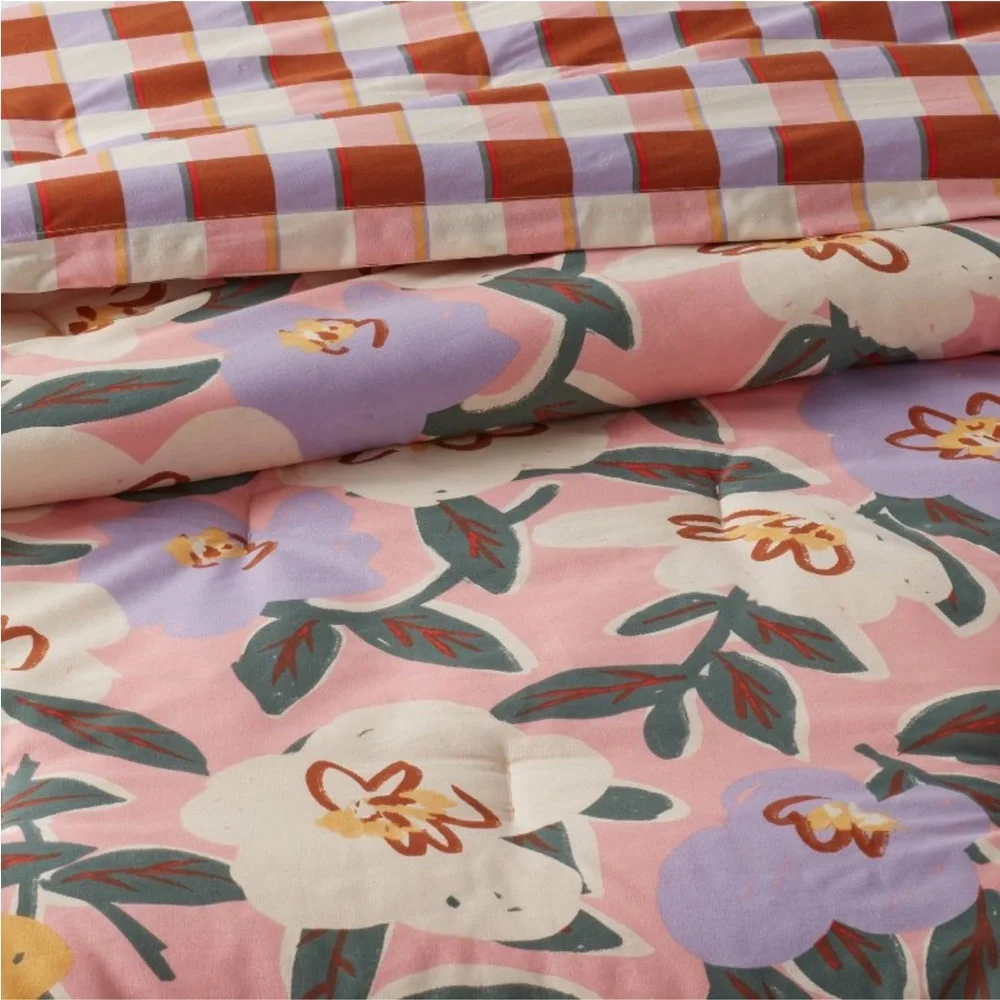 PILLOWFORT NWT flower/plaid reversible kids comforter set -twin